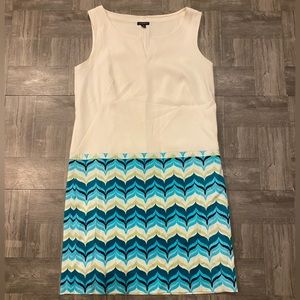 ANN TAYLOR Above knee dress